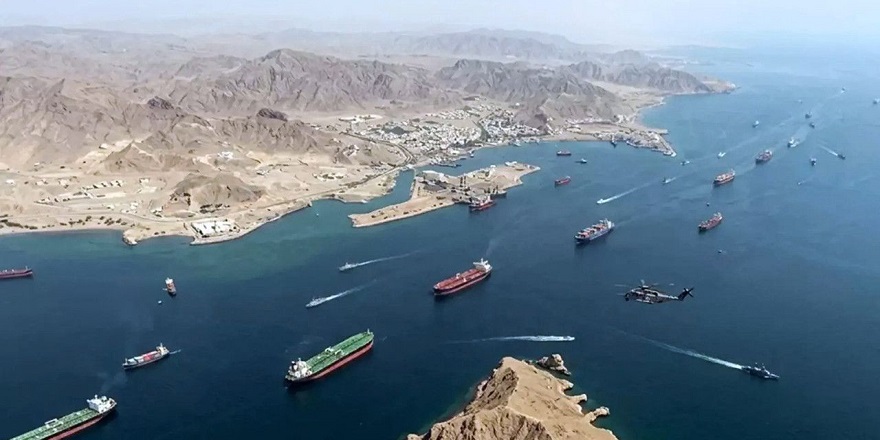Hürmüz Boğazı'ndan Geçen Gemi Sayısı Savaş Öncesi Günlük Seviyeye Denk Geldi