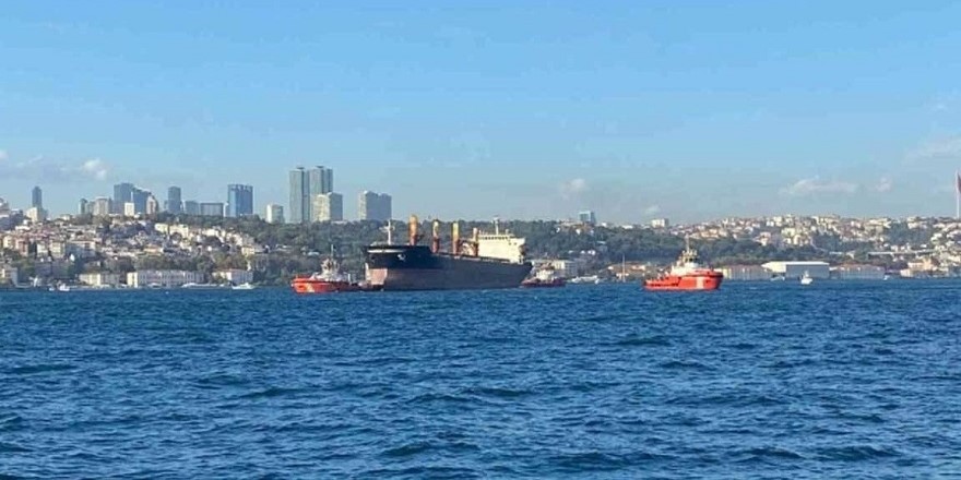 Gemi arızası nedeniyle İstanbul Boğazı kapatıldı