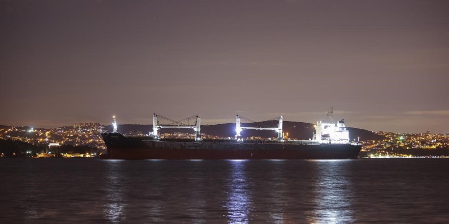 Güncelleme - İstanbul Boğazı gemi trafiğine yeniden açıldı