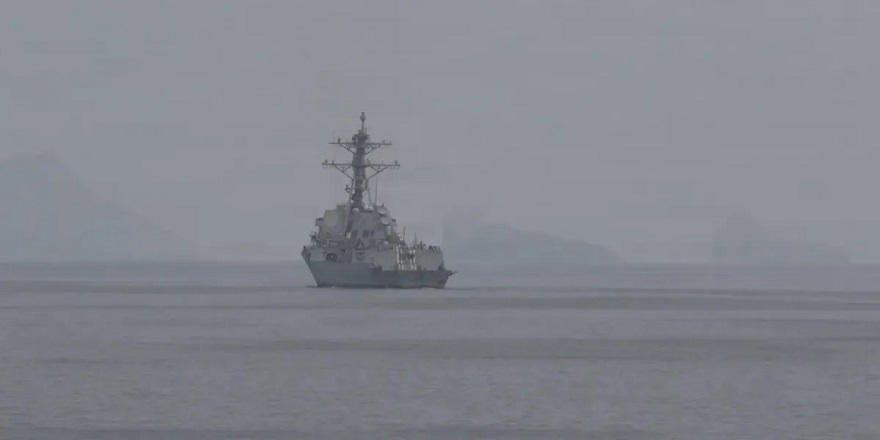 Almanya Savaş Gemilerini Hürmüz'e Sürüyor İddiası