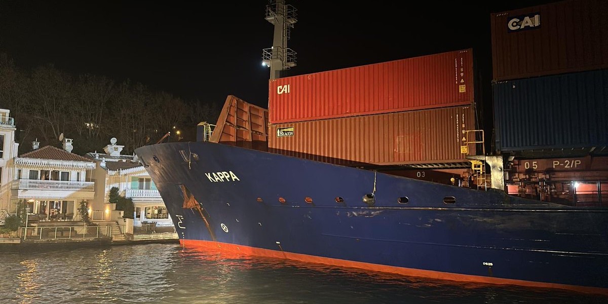 Karaya Oturan Gemi Kurtarıldı: Gemi Trafiği Yeniden Açıldı