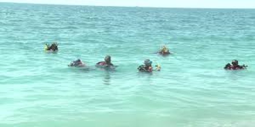 Antalya'da Deniz Dibi Temizliği Yapıldı