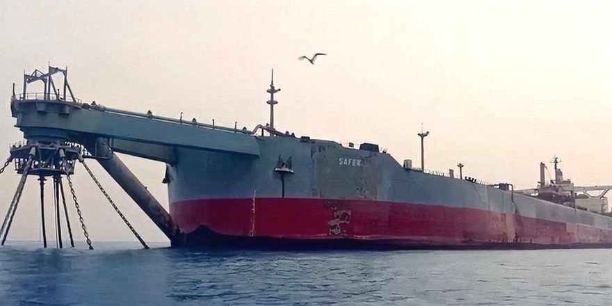 BM: "SAFER FSO" tankerindeki petrolü taşıyacak gemi sahaya ulaştı