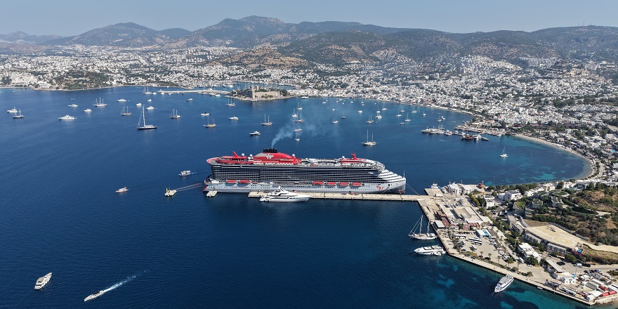 Scarlet Lady Bodrum''a Geldi