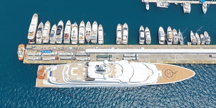 Dünyaca Ünlü Süper Yata Marmaris'te Yakıt İkmali