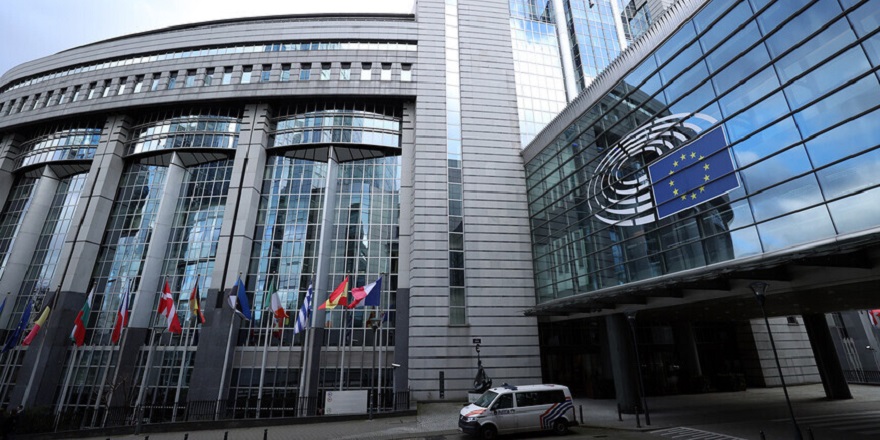 AB, ABD Ürünlerine Gümrük Muafiyetini Onayladı