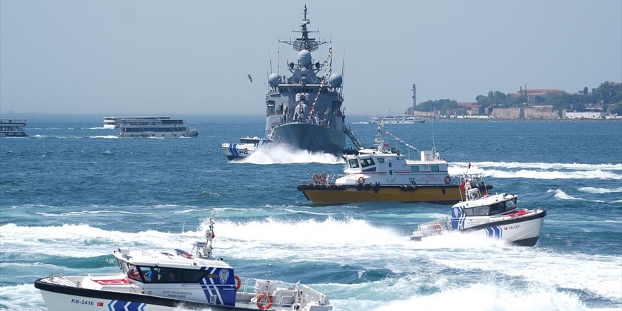 Kabotaj Bayramı'nın 100. Yılına Boğaz'da Deniz Korteji