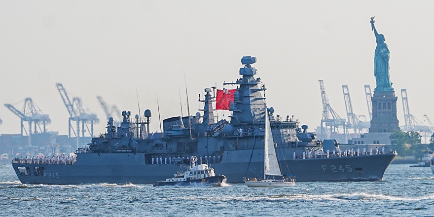 TCG Oruçreis ABD Kutlamalarında