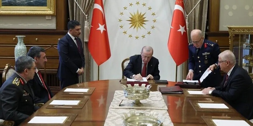YAŞ kararları açıklandı: 25 general ve amiral, 69 albay terfi etti