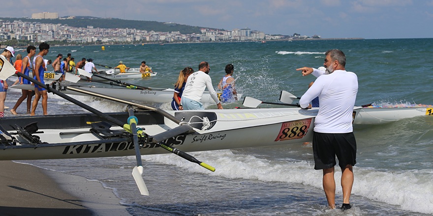 Deniz Küreği Türkiye Şampiyonası Samsun’da Devam Ediyor