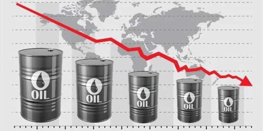 Hürmüz Boğazı'nda Koridor Anlaşması Petrolü Geriletti