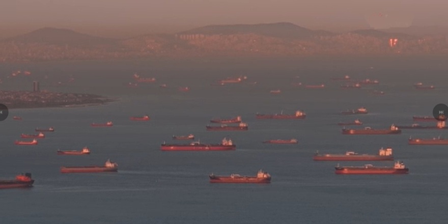 İstanbul Açıklarında Tanker Parkı