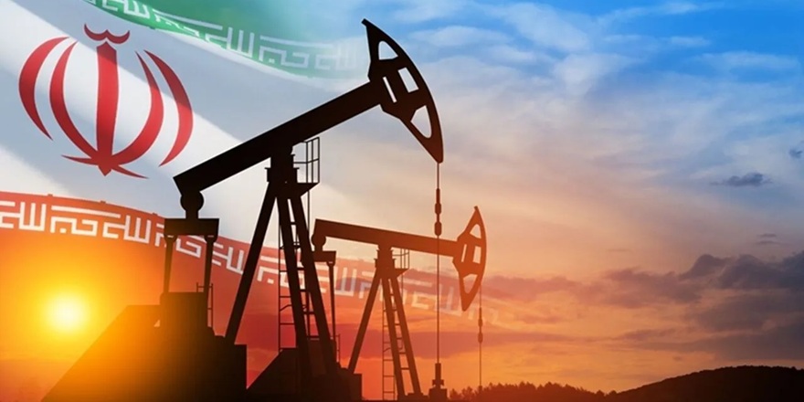 İran Petrolü Hürmüz’den Çıkamıyor