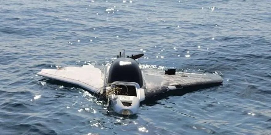 Bulgaristan Deniz Kuvvetleri, Karadeniz'de Bulunan İHA'yı İnceliyor