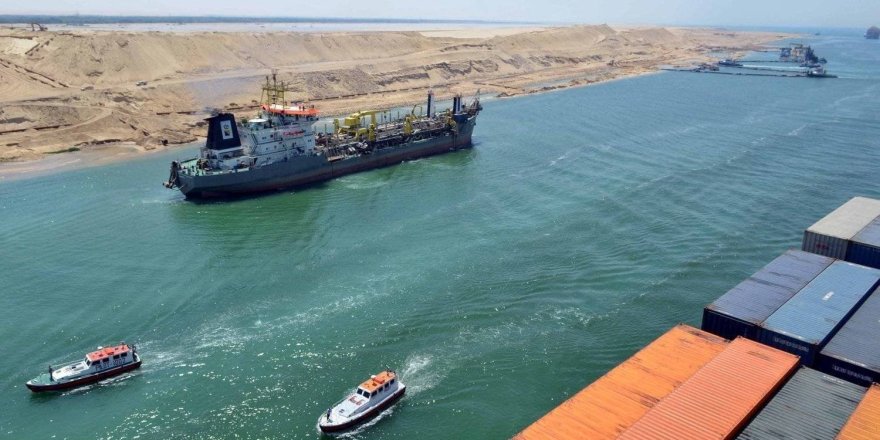 Süveyş Temmuzda 1.340 Gemiye Çıktı