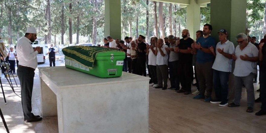 Marmara Denizi'nde Batan Geminin Kaptanı Hatay'da Defnedildi