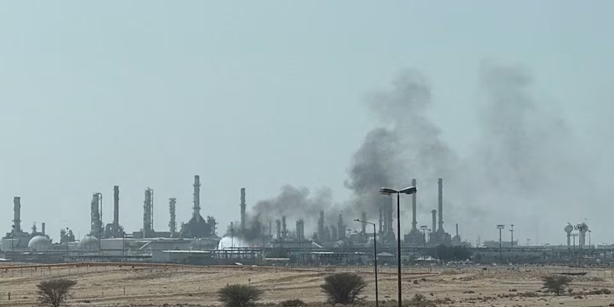 Aramco Gerilimi Petrolü 103 Dolara Taşıdı