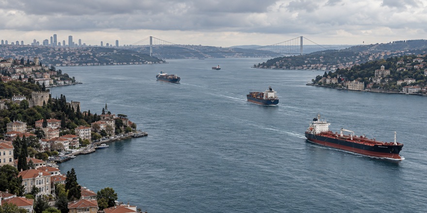 İstanbul Boğazı’nda Gemi Geçişleri Geriledi