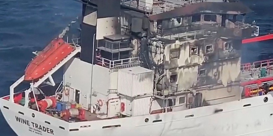 Romanya Açıklarında Yanan Tankerde 8 Denizci Kayıp