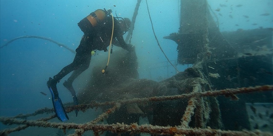30 metre derinlikteki batıktan "hayalet ağ" toplandı