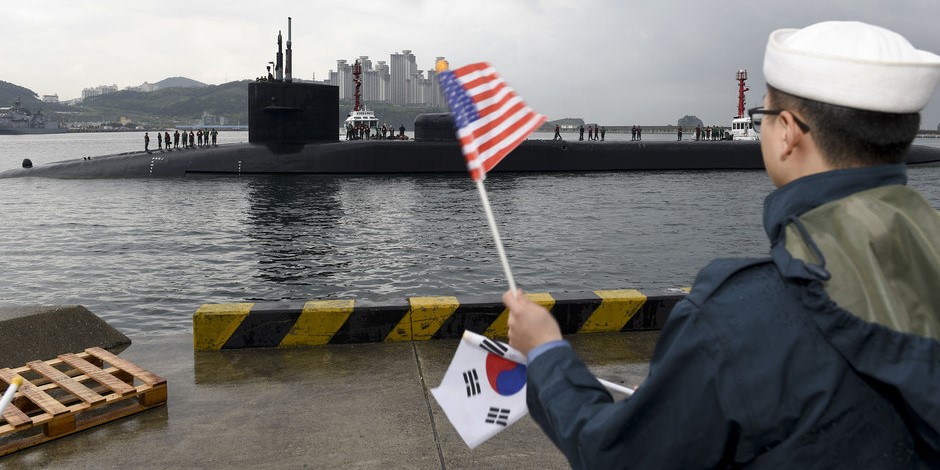 ABD, denizaltısını Busan Limanı'na  konuşlandırdı