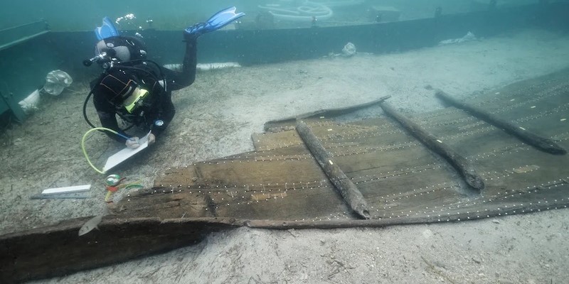 3.000 yıllık gemi denizden çıkartılıyor