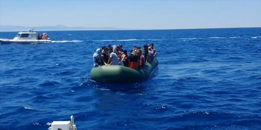 "Yunanistan’daki göçmen teknesi faciası insan hakları sorunu"
