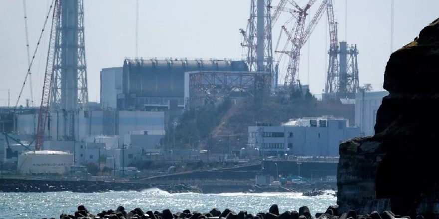 Japonya, radyoaktif atık suyu okyanusa boşaltmaya başladı