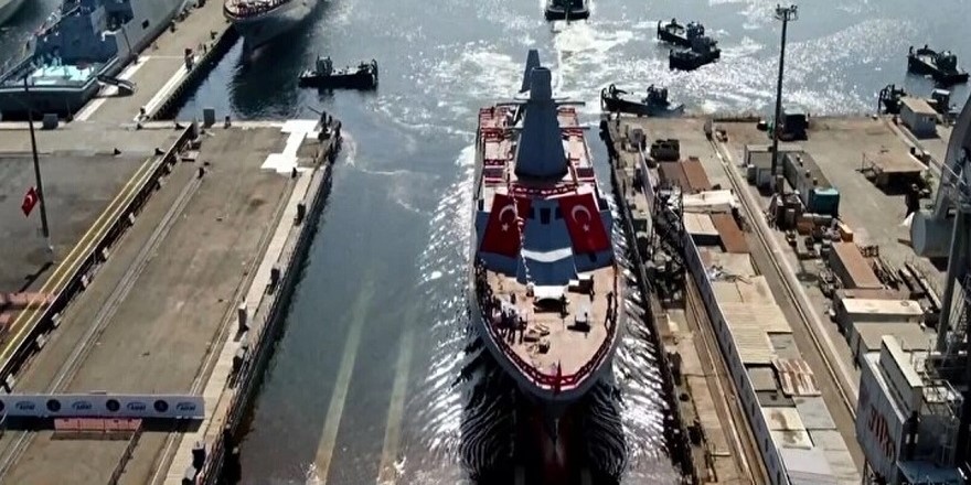 Karakol gemileri Akhisar ve Koçhisar denize indirildi