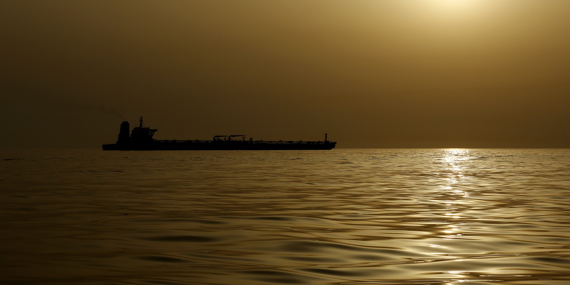 Liberya bandıralı bir petrol tankeri mayına çarptı