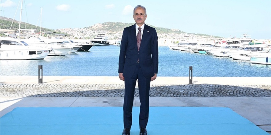 Abdulkadir Uraloğlu, kruvaziyer gemi ve yolcu istatistiklerini değerlendirdi