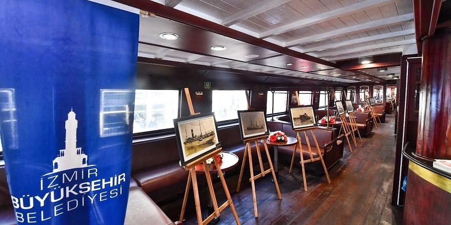 Bergama Vapuru'nda "Atatürk ve Cumhuriyet Gemileri" konulu fotoğraf sergisi açıldı