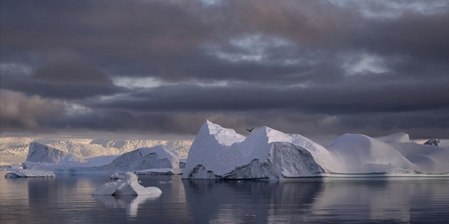 Yüzen buz dağlarındaki artış iklim değişikliğinin delili niteliğinde