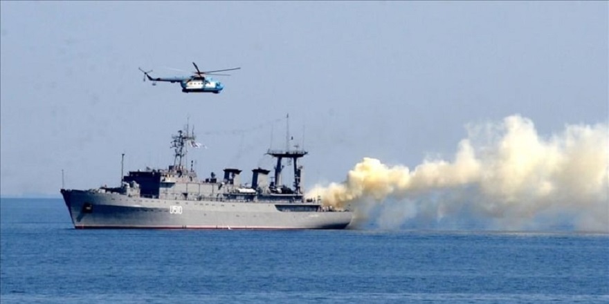 Karadeniz'de gerilim: 'Rus gemisini imha ettik'
