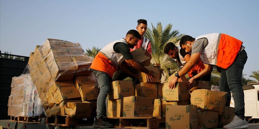 İsrail ordusu, Gazze'ye insani yardım taşıyan gemiyi karşılamaya hazırlandığını duyurdu