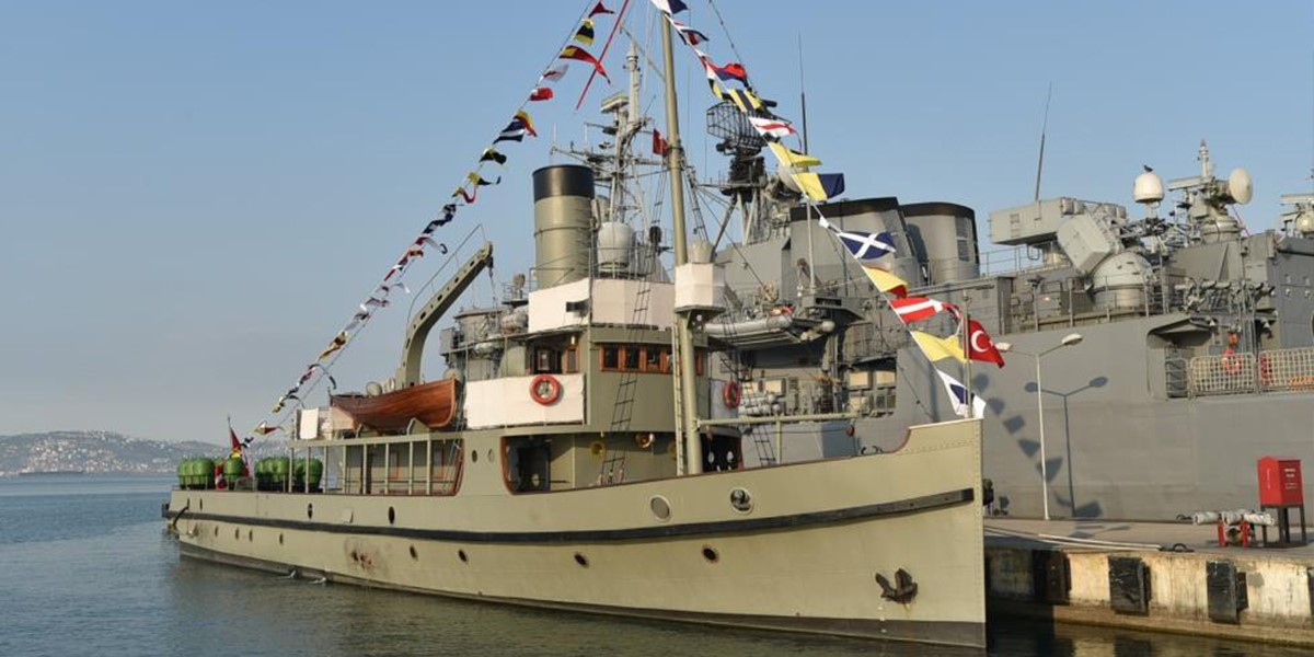 TCG Nusret müze gemisi halkın ziyaretine açılacak