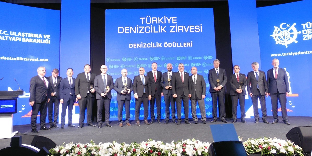 II. Türkiye Denizcilik Zirvesi’nde Sektörün En’leri Ödüllendirildi