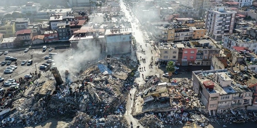 Depremlerde 44 bin 218 kişi hayatını kaybetti