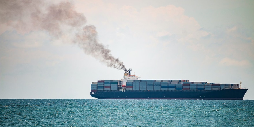 Deniz endüstrisinde karbon ayak izi alarmı