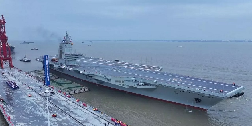 Çin'in yeni uçak gemisi Fucien ilk deneme seyrini tamamladı