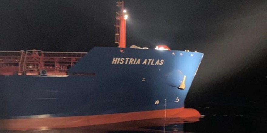 Çanakkale Boğazı'nda makine arızası yapan tanker kurtarıldı
