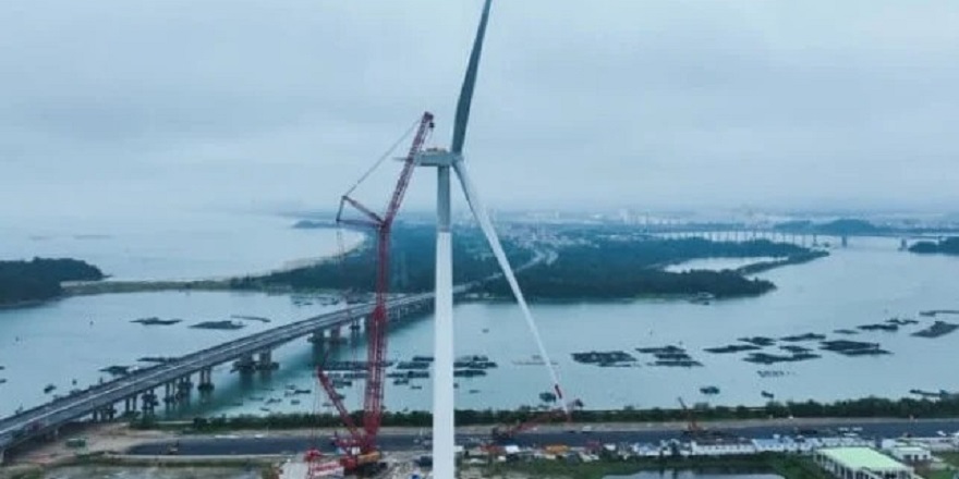 Çin, Dünya'nın en büyük açık deniz rüzgar türbinlerini test etmeye başladı