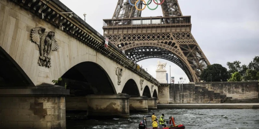 Seine Nehri’nde ‘kirlilik’ nedeniyle ikinci antrenman iptali