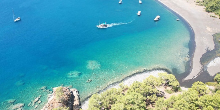 Olimpos ve Adrasan'ın koyları doğa tutkunlarını ağırlıyor