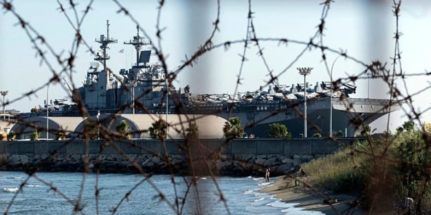 İngiliz amfibi hücum gemilerinin Güney Kıbrıs açıklarına yanaştığı iddia edildi