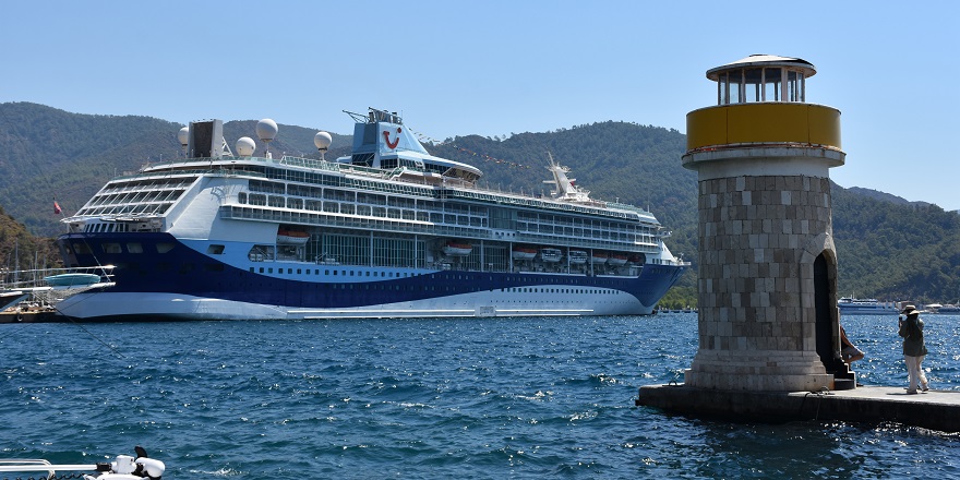 Marella Discovery "ana limanı" Marmaris'e geldi