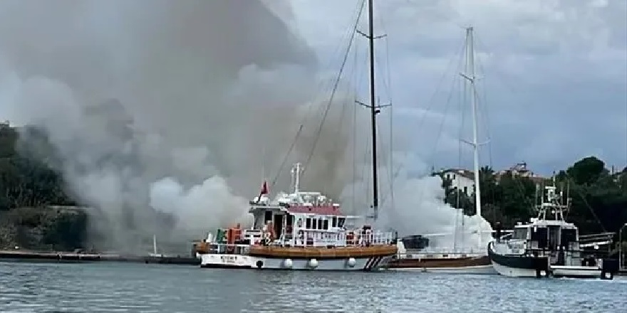 Fethiye'de yelkenli teknede çıkan yangın söndürüldü