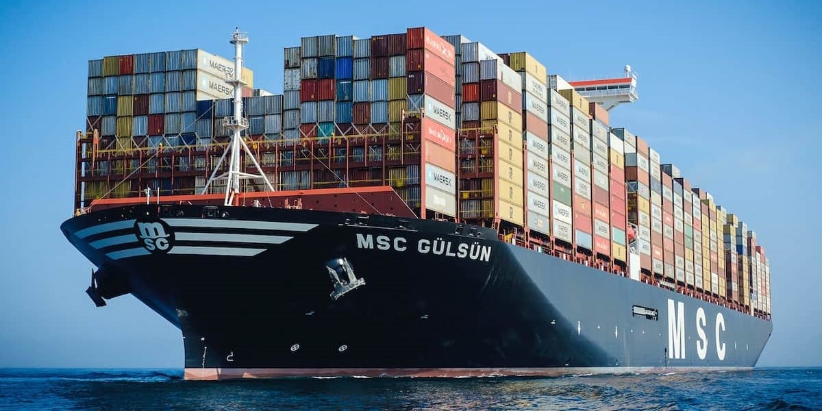 MSC, Maersk ve Hapag-Lloyd'un pazar payı toplamına koşuyor