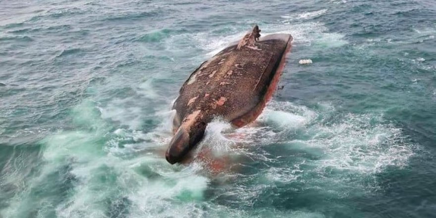 Rus kargo gemisi alabora oldu: Dört mürettebat kayboldu