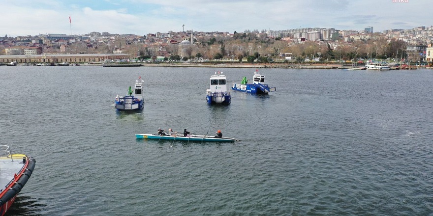 İBB'nin deniz yüzeyi temizleme filosu 14'e yükseldi